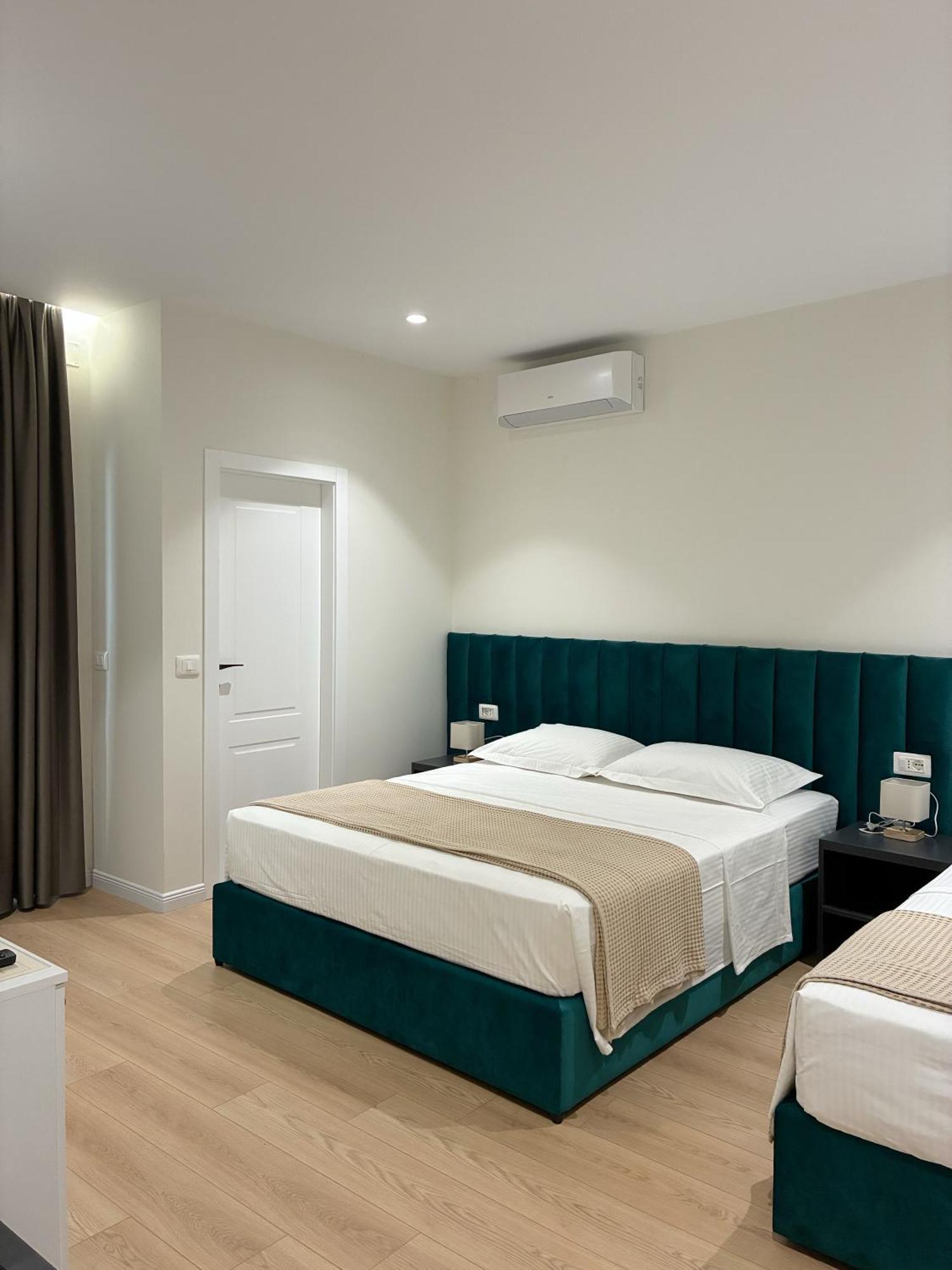 Clinton Tirana Inn Luaran gambar